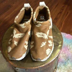 Nike Moc Flow x UNDERCOVER
Ale Brown Size 8